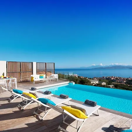 L'ile-rousse Sleeps 10 With Pool Air Con And Wifi